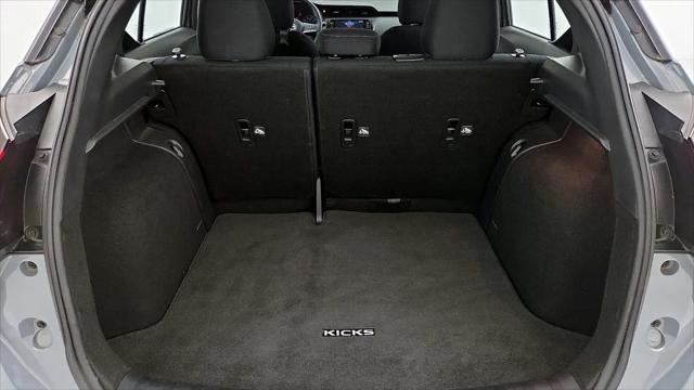 2023 Nissan Kicks SV Xtronic CVT