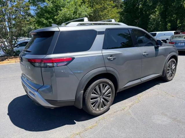 2022 Nissan Pathfinder SL 2WD