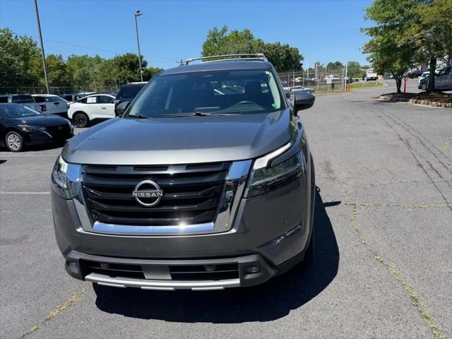 2022 Nissan Pathfinder SL 2WD