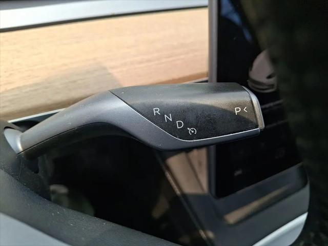 2021 Tesla Model 3 Standard Range Plus Rear-Wheel Drive