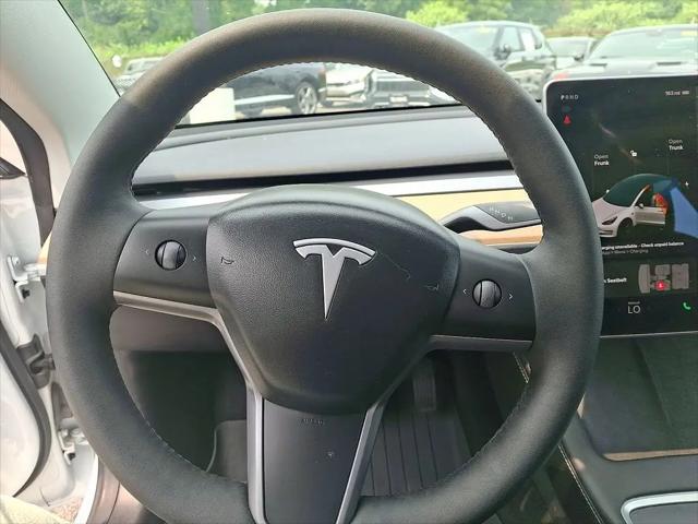 2021 Tesla Model 3 Standard Range Plus Rear-Wheel Drive