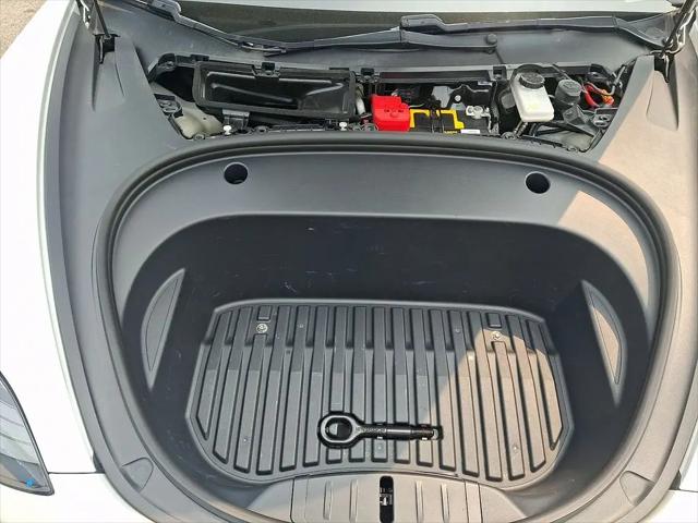 2021 Tesla Model 3 Standard Range Plus Rear-Wheel Drive