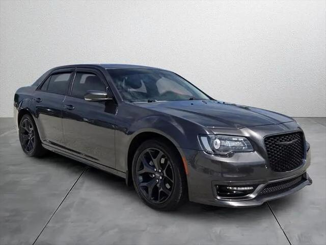 2023 Chrysler 300 Touring L