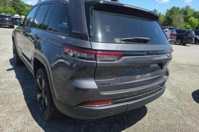 2023 Jeep Grand Cherokee Altitude 4x4