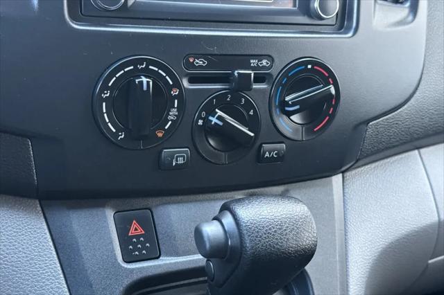 2019 Nissan NV200 SV
