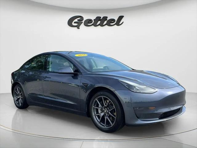 2021 Tesla Model 3 Standard Range Plus Rear-Wheel Drive