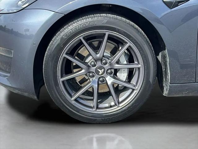 2021 Tesla Model 3 Standard Range Plus Rear-Wheel Drive