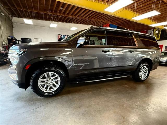 2021 Chevrolet Suburban 2WD LT