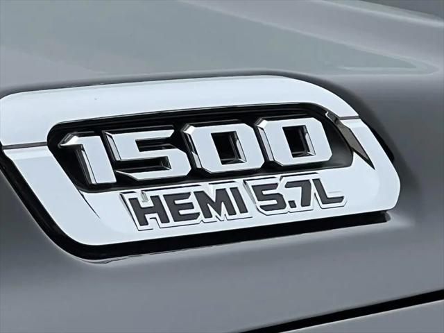 2019 Ram 1500 Big Horn/Lone Star Crew Cab 4x4 5'7" Box