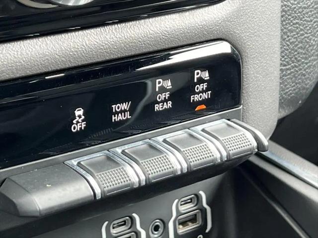 2019 Ram 1500 Big Horn/Lone Star Crew Cab 4x4 5'7" Box