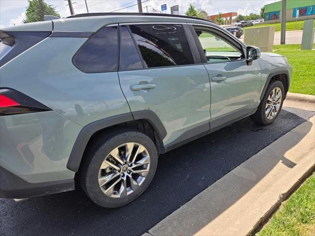 2022 Toyota RAV4 XLE Premium