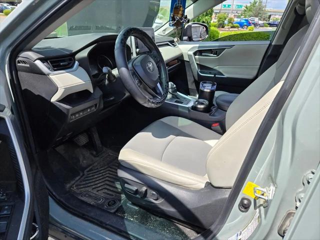 2022 Toyota RAV4 XLE Premium