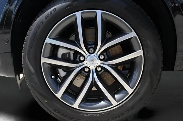2025 Land Rover Discovery Sport S