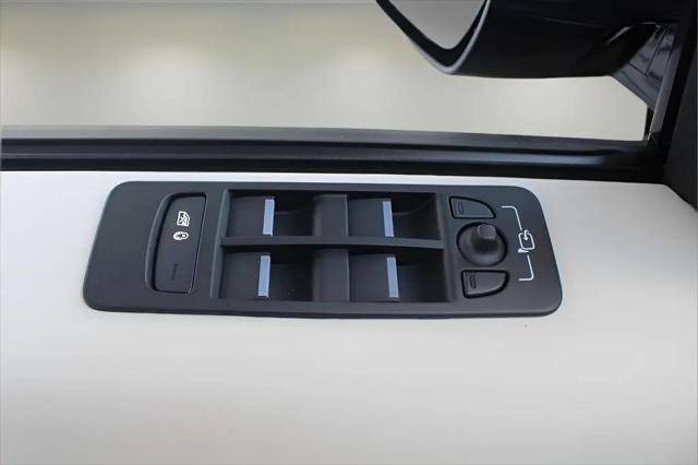2025 Land Rover Discovery Sport S