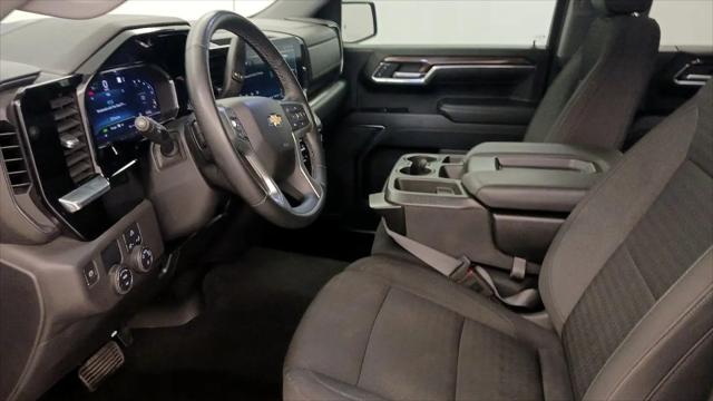 2023 Chevrolet Silverado 1500 2WD Crew Cab Standard Bed LT