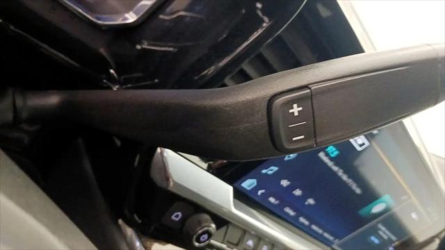 2023 Chevrolet Silverado 1500 2WD Crew Cab Standard Bed LT