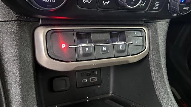 2023 GMC Acadia AWD Denali