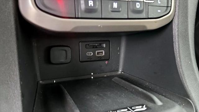 2023 GMC Acadia AWD Denali
