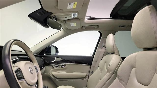 2019 Volvo XC90 T6 Momentum