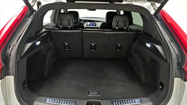 2020 Cadillac XT4 AWD Premium Luxury