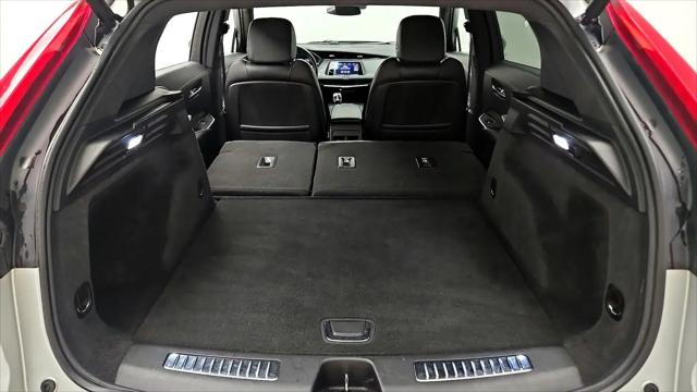 2020 Cadillac XT4 AWD Premium Luxury