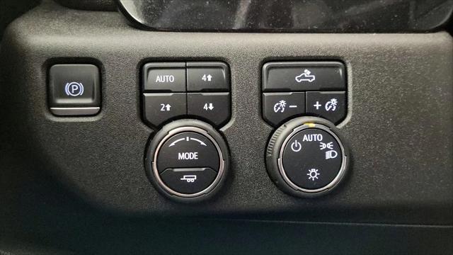 2023 Chevrolet Silverado 1500 4WD Crew Cab Standard Bed LT