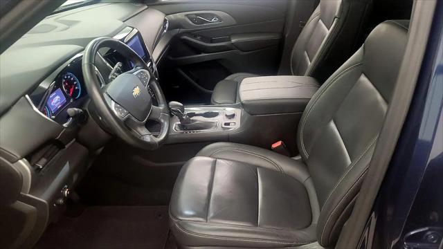 2023 Chevrolet Traverse AWD LT Leather