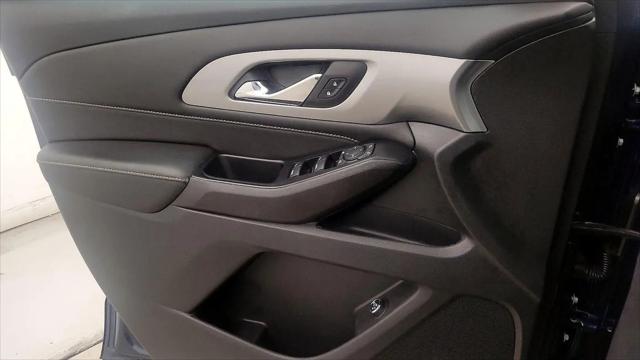 2023 Chevrolet Traverse AWD LT Leather