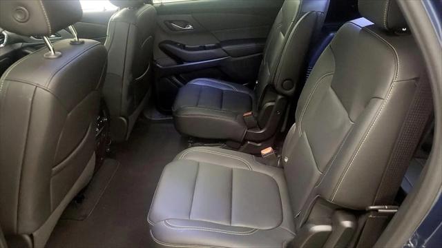 2023 Chevrolet Traverse AWD LT Leather