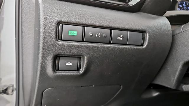 2022 Nissan Sentra SR Xtronic CVT