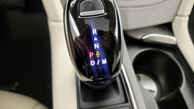 2022 Cadillac XT5 FWD Premium Luxury