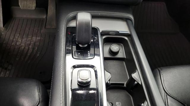 2023 Volvo XC90 B5 Core