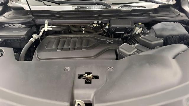 2017 Acura MDX w/Advance Package