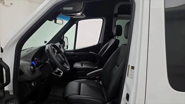 2023 Mercedes-Benz Sprinter 2500 Standard Roof 4-Cyl Gas