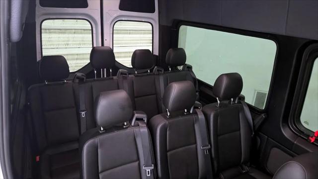2023 Mercedes-Benz Sprinter 2500 Standard Roof 4-Cyl Gas