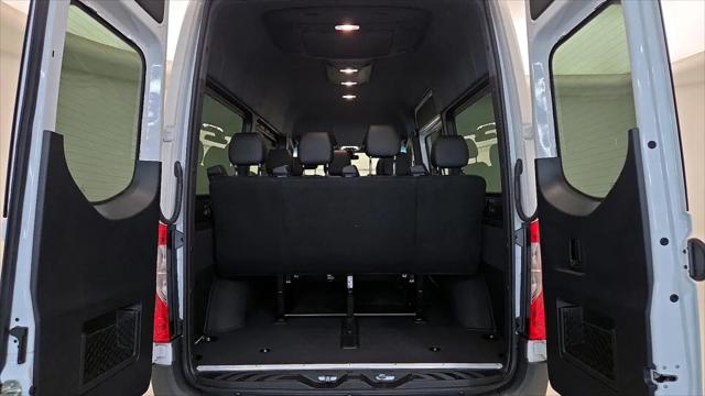 2023 Mercedes-Benz Sprinter 2500 Standard Roof 4-Cyl Gas
