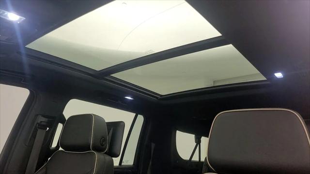 2023 GMC Yukon XL 4WD SLT