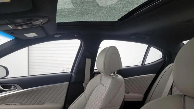 2023 Genesis G70 3.3T RWD