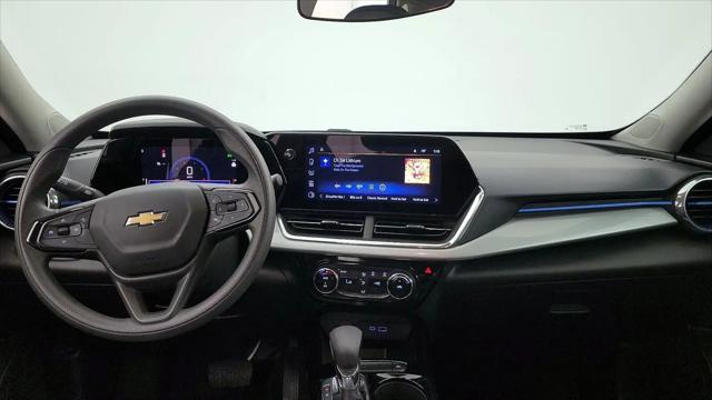 2025 Chevrolet Trax FWD LT