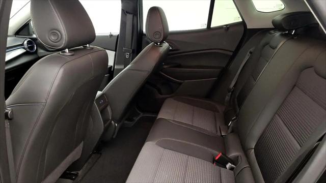 2025 Chevrolet Trax FWD LT