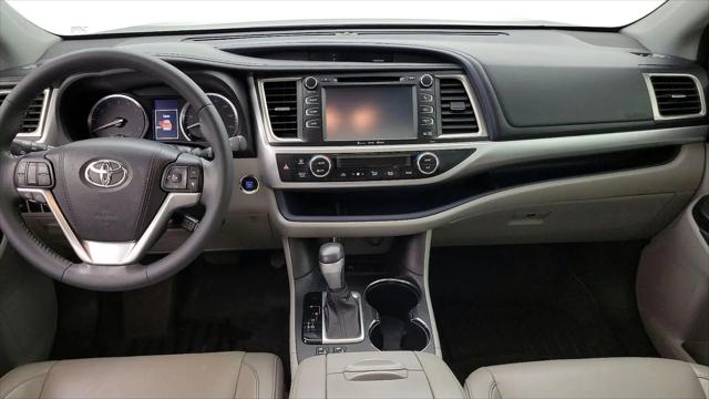 2016 Toyota Highlander XLE V6