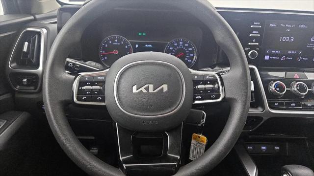 2022 Kia Sorento LX