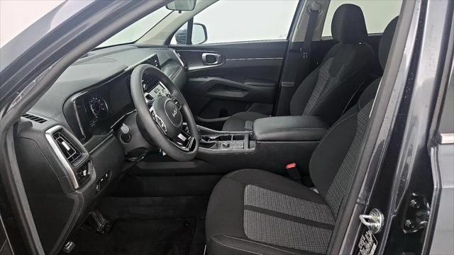2022 Kia Sorento LX