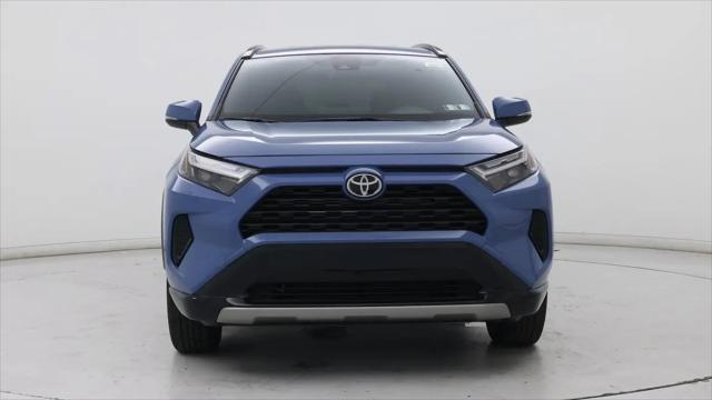 2025 Toyota RAV4 Hybrid SE