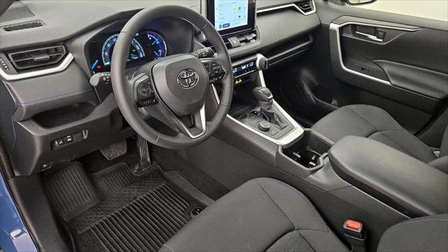 2025 Toyota RAV4 Hybrid SE