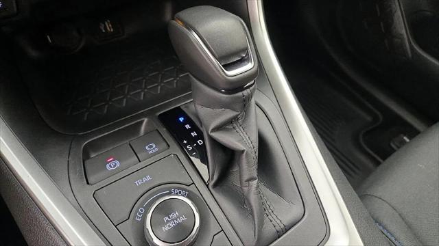 2025 Toyota RAV4 Hybrid SE