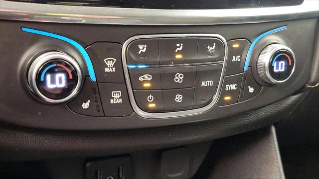 2020 Chevrolet Traverse AWD LT Cloth