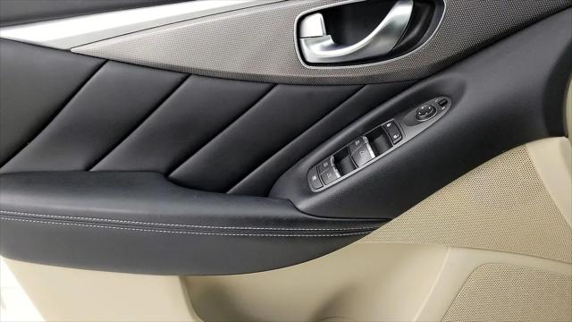 2015 INFINITI Q50 Premium