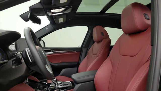 2025 BMW X4 xDrive30i