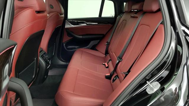 2025 BMW X4 xDrive30i